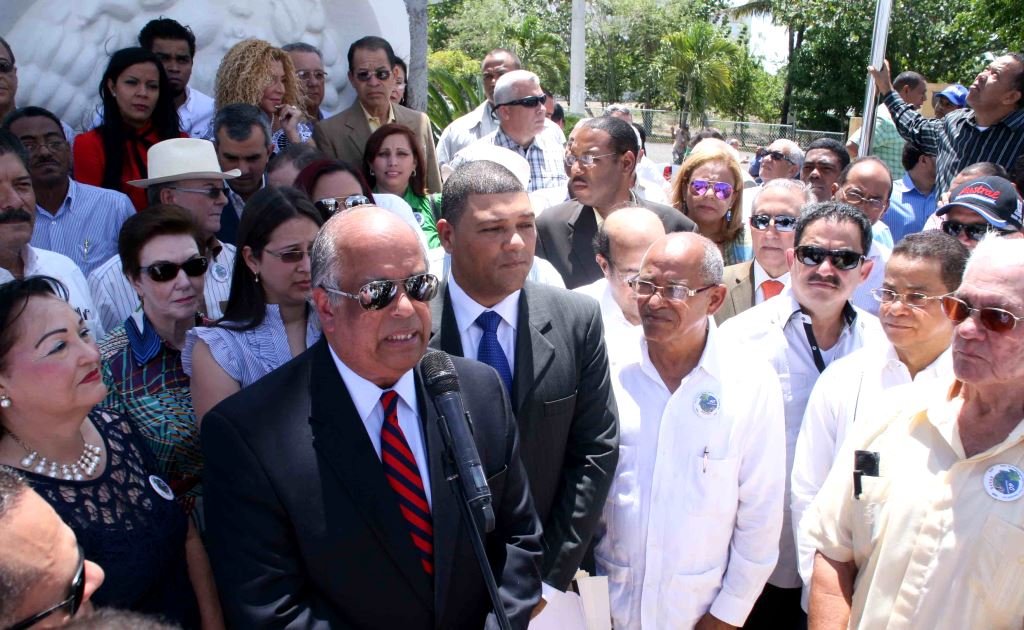 El licenciado Juan Daniel Balcácer presidente de la Comisión Permanente de Efemérides Patrias - Acto día del agricultor